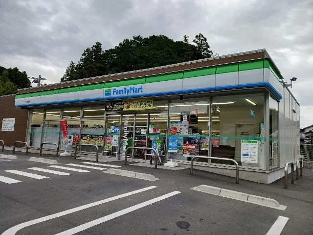 ファミリーマート 掛川水垂店まで400m