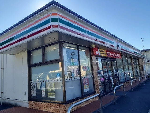 セブン-イレブン 掛川成滝店まで1300m
