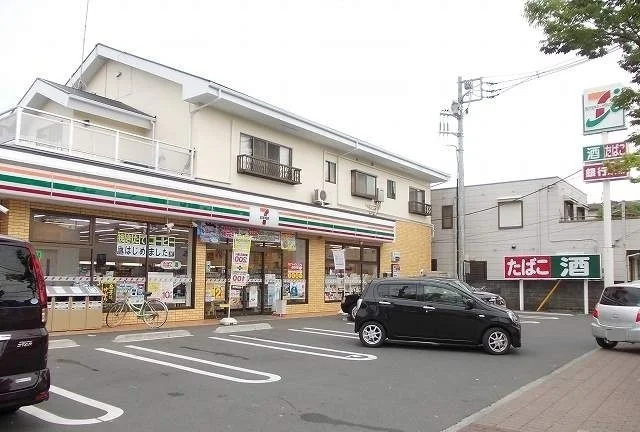 セブンイレブン中里店まで75m