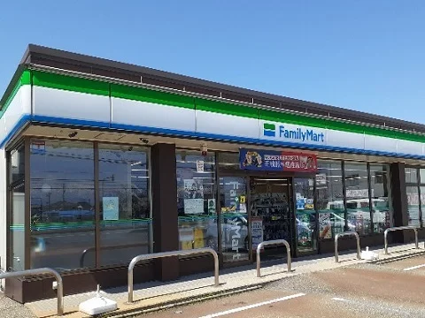 ファミリーマート富山針原店まで1100m