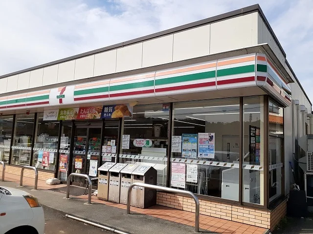 セブンイレブン富山北代店まで240m
