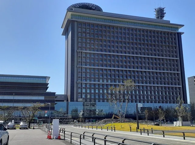 岐阜県庁まで2000m
