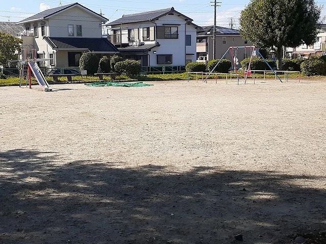 吉岡公園まで300m