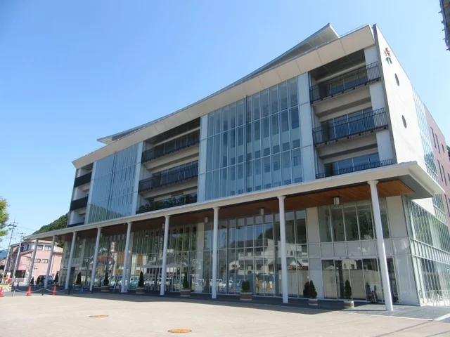 朝来市役所まで1200m