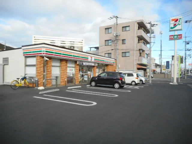 セブンイレブンさんまで1100m
