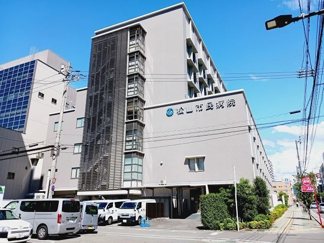 松山市民病院様まで800m