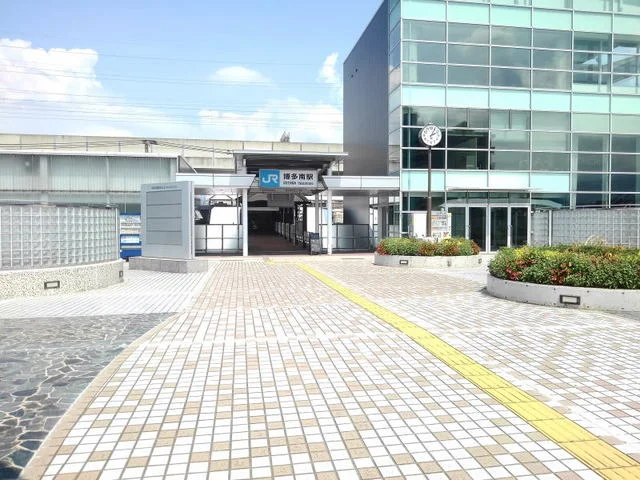 JR博多南線　博多南駅まで2200m