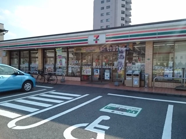 セブンイレブンまで350m