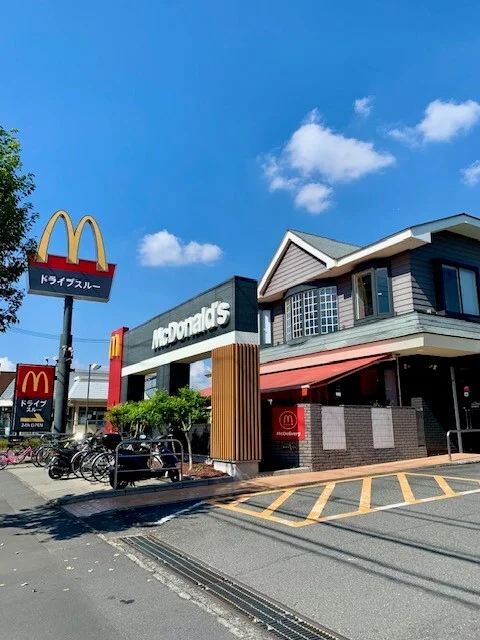 マクドナルド青梅河辺店まで250m