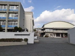 兵庫県立川西北陵高等学校まで500m