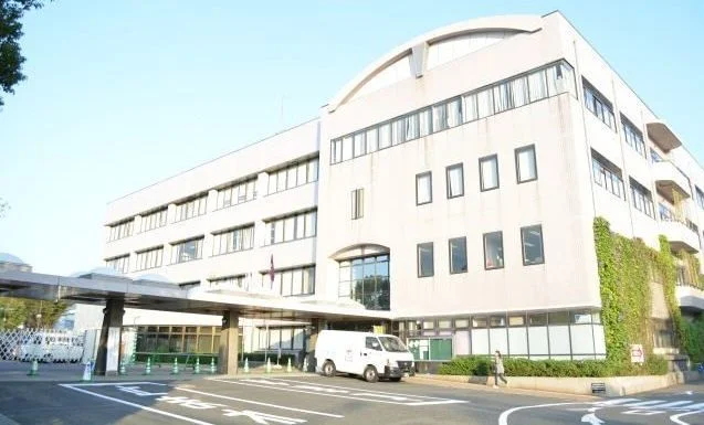 小倉南区役所まで650m