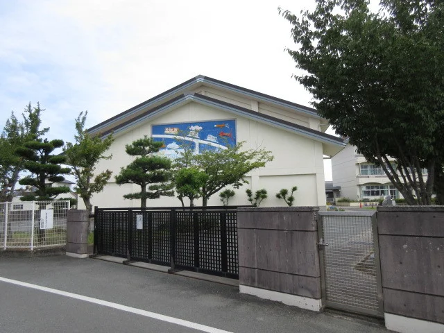 大川市立宮前小学校まで140m