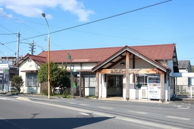 小泉駅まで1400m