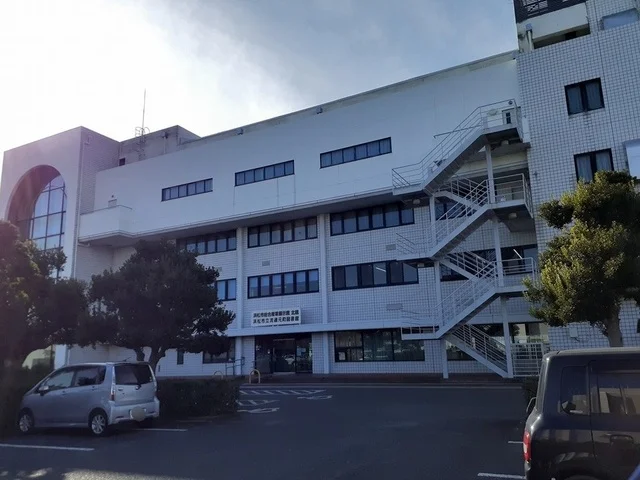 浜松市立流通元町図書館まで1300m