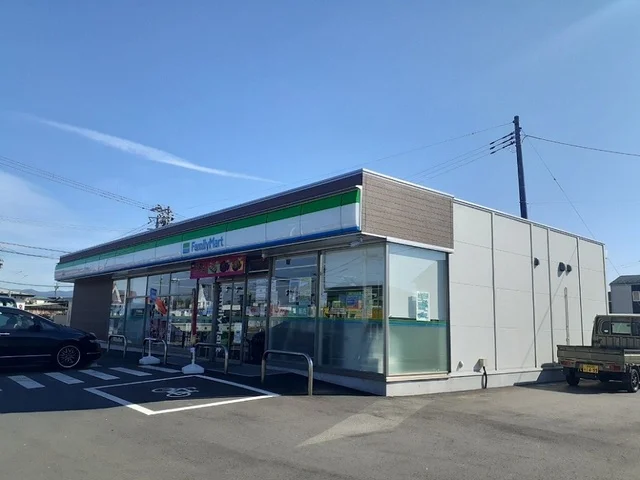ファミリーマート豊里町店まで200m