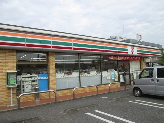 セブンイレブン西坂田4丁目店まで550m