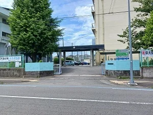 静岡市立清水第一中学校まで140m