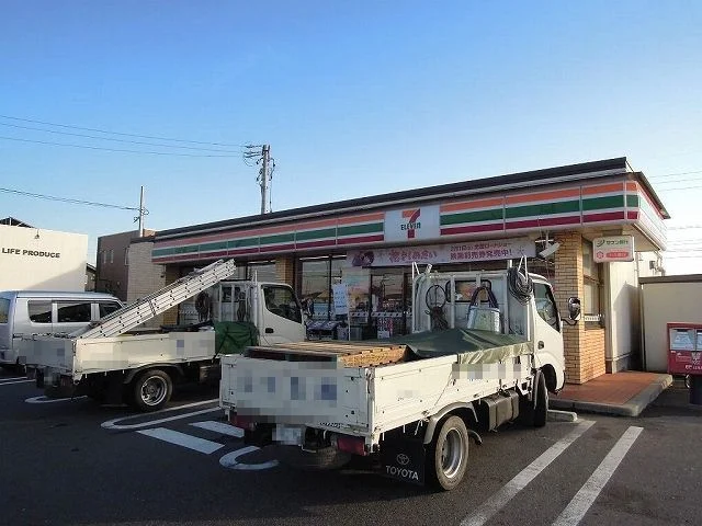 セブンイレブン岐阜西中島店まで450m