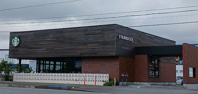 スタバうるま前原店まで850m