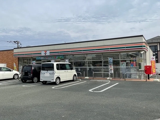 セブンイレブン南高江店まで170m