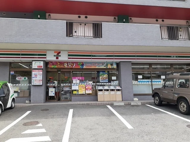 セブンイレブン川崎百合丘店まで220m