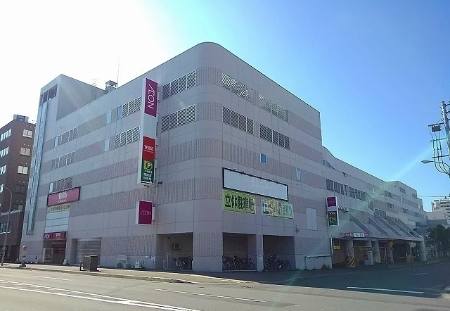 イオン栄町店まで900m