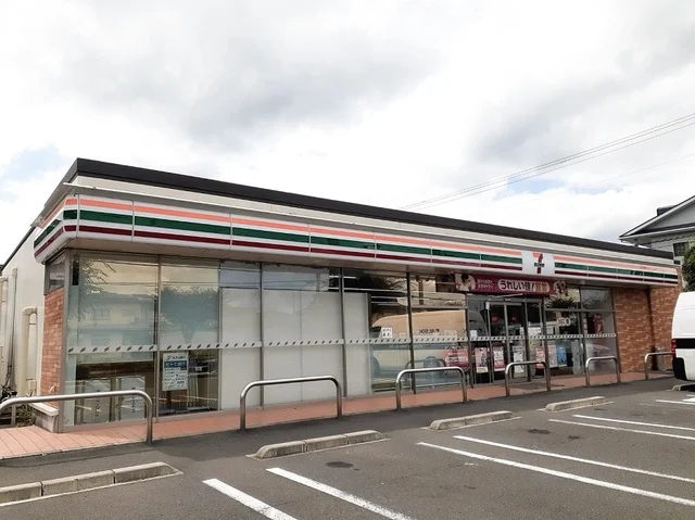 セブンイレブン吉岡南２丁目店まで350m