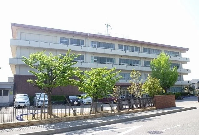 田上小学校まで210m