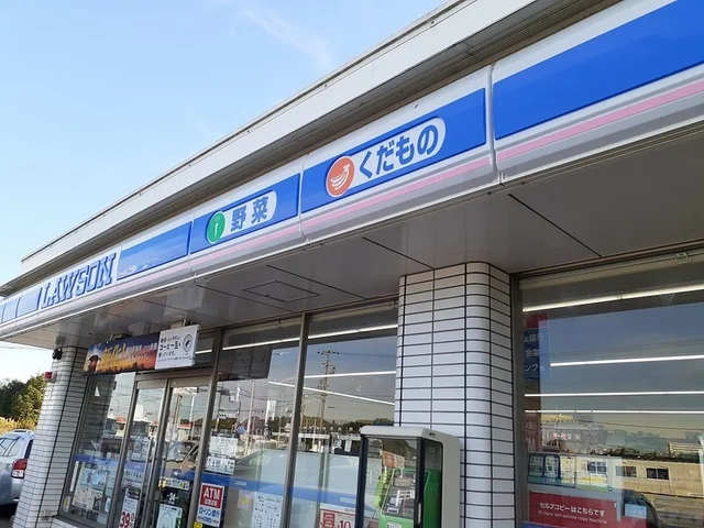 ローソン大府吉田町店まで803m