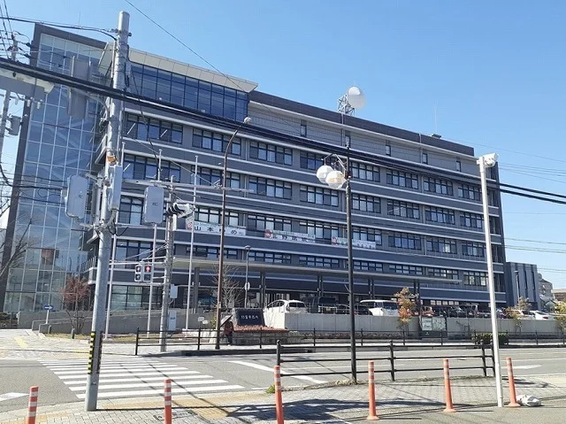 弥富市役所まで700m