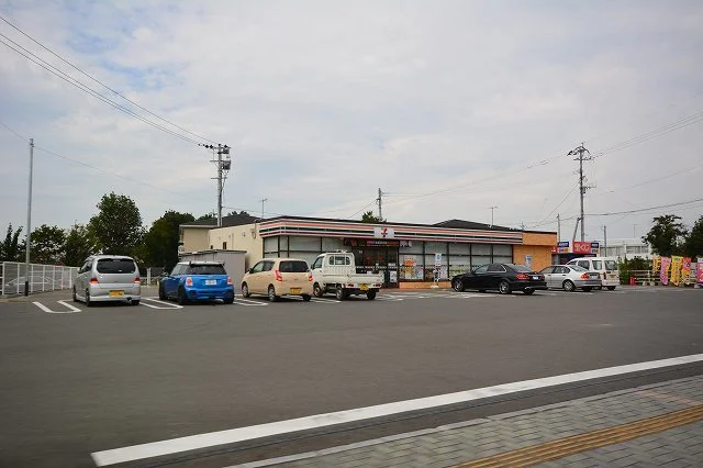 セブンイレブンまで400m