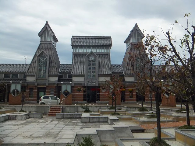 高田駅まで900m
