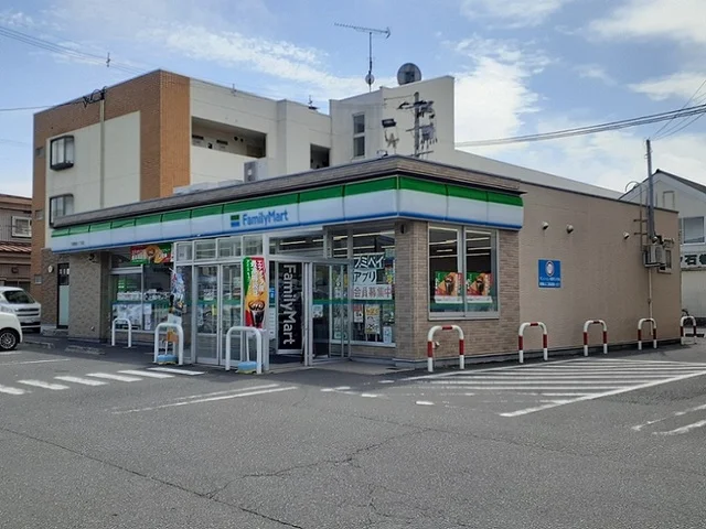 ファミリーマート石巻開北一丁目まで260m