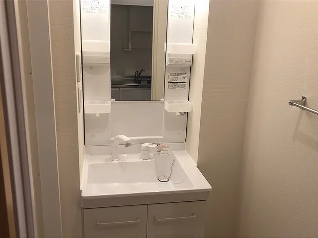 独立洗面台