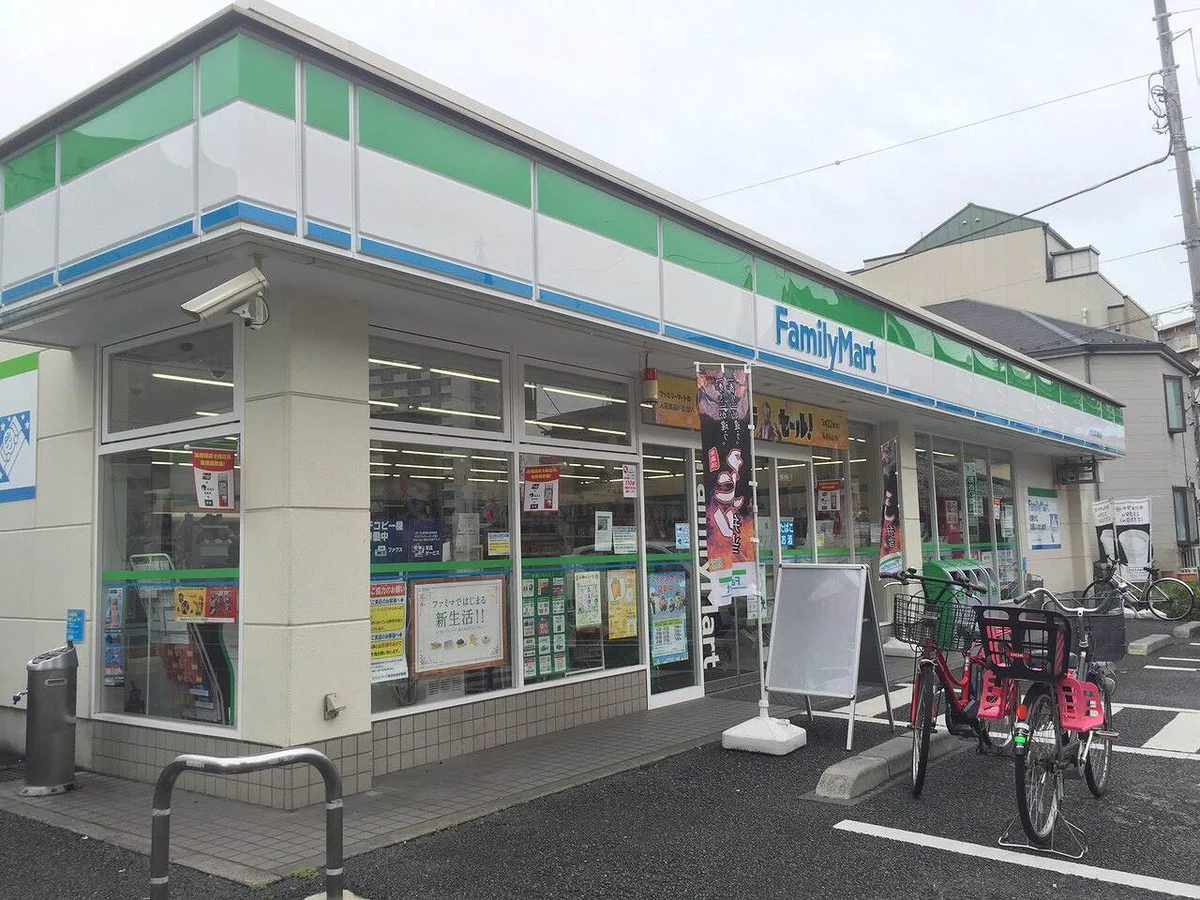 コンビニ