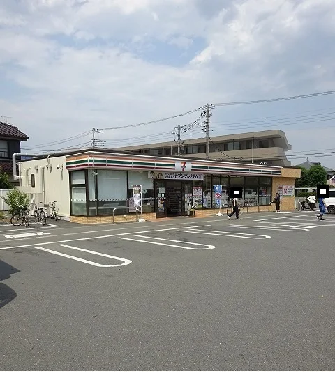 セブンイレブンまで650m