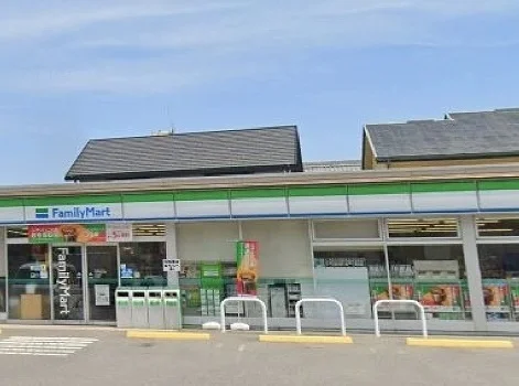 ファミリーマート半城土西店まで350m