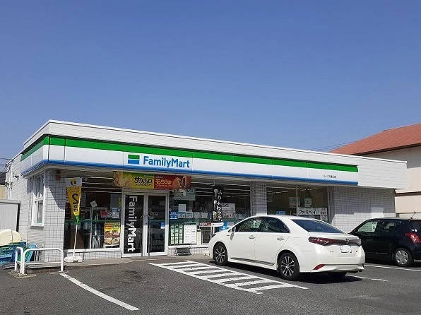 ファミリーマートバイパス青江店まで500m