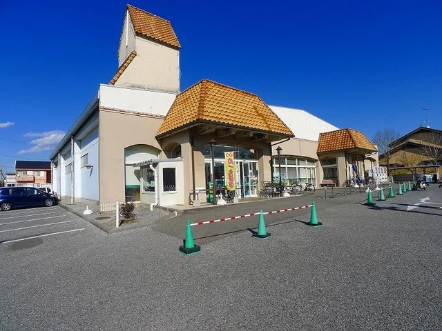 とりせん朝日町店まで800m