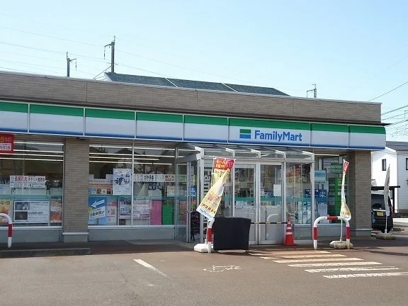 ファミリーマート長岡曙店まで280m