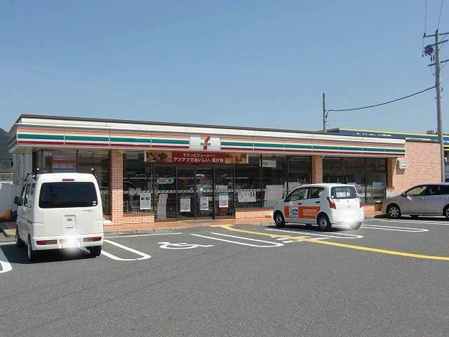 セブンイレブン　栗東林西店まで500m