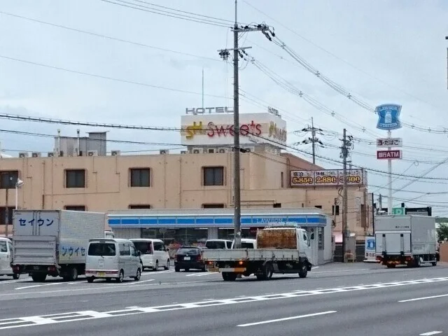ローソン様まで650m