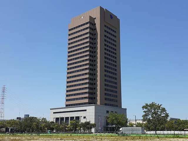 東大阪市役所まで1600m