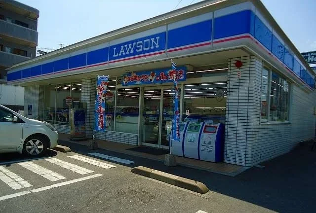 ローソン西条中央店まで200m