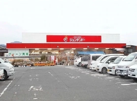 ジュンテンドーまで2300m