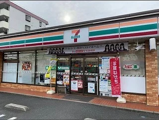 セブンイレブン　青崎店まで270m
