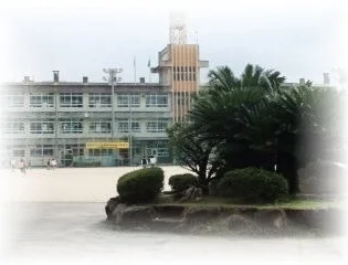 三篠小学校まで1000m
