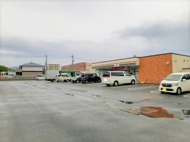 セブンイレブン翔陽高校前店まで400m