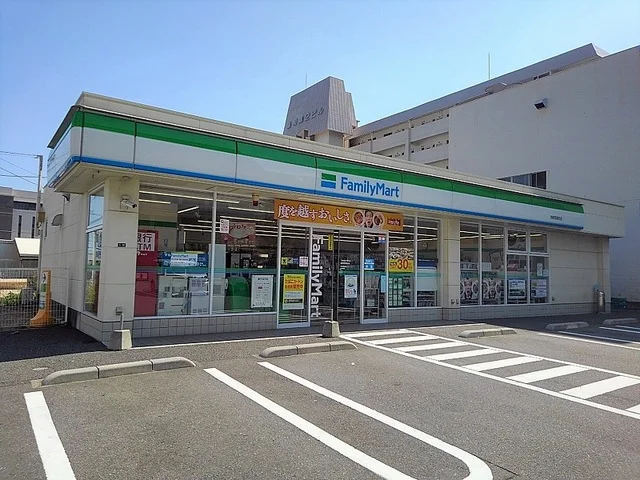 ファミリーマート 別府若草町店まで400m