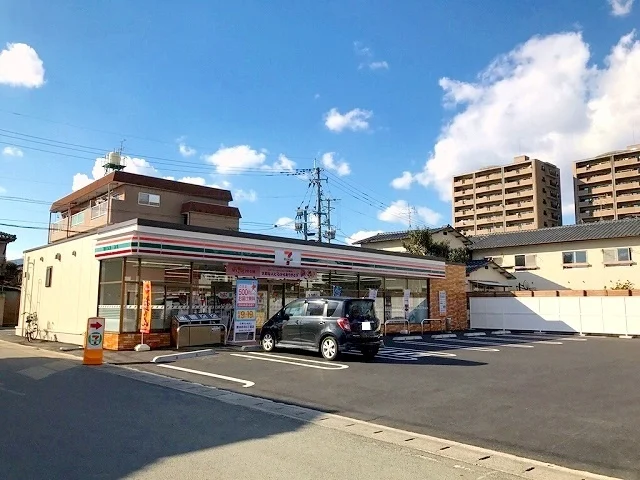 セブンイレブン坪井６丁目店まで1200m